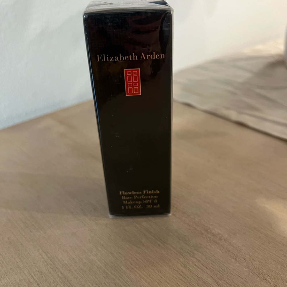 Elizabeth Arden foundation warm capuccino